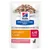 Hill's Prescription Diet Veterinary Exclusive Urinary Care c/d multicare stress, teneri bocconcini in salsa con salmone, immagine di alimento umido per gatti.