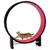 Ruota per gatti di grandi dimensioni con struttura nera e superficie interna rosa, un gatto tigrato cammina all'interno della ruota.
