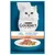 Pachet hrană pentru pisici Purina Gourmet Perle, text vizibil: Erlesene Streifen, Les Aiguillettes, mit Lachs au Saumon, imagine cu felii de somon pe farfurie.