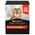 Embalagem de suplemento para gatos Purina Pro Plan Multivitamins +, texto visível: 'COM UM COMPLEXO VITAMÍNICO'. Embalagem de suplemento para gatos Purina Pro Plan Multivitamins +, texto visível: 'COM UM COMPLEXO VITAMÍNICO'.