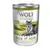 Conservă Wolf of Wilderness Senior Green Fields, 400 g, 100% grain-free, miel și pui cu fructe de pădure, rădăcini și ierburi sălbatice. Imagine lup pe fundal verde.