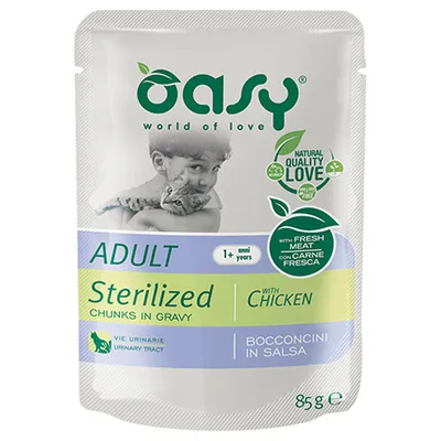 Oasy Adult Sterilized con pollo, bocconcini in salsa, 85g. Per gatti da 1 anno. Con carne fresca, supporta le vie urinarie. Certificato Natural Quality Love.