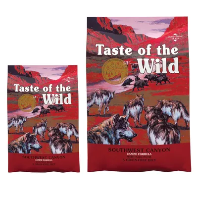 Dvě balení Taste of the Wild Southwest Canyon Canine Formula with Wild Boar A Grain-Free Diet, ilustrace vlků a červené krajiny, viditelný název produktu a popis v angličtině.