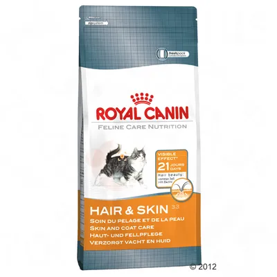 Royal Canin Feline Care Nutrition Hair & Skin 33. Visible effect 21 days. Soin du pelage et de la peau, skin and coat care. Imagen de un gato en el envase.