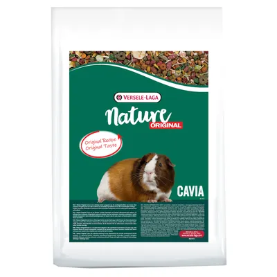 Versele-Laga Nature Original Cavia. Original recipe, original taste. Packaging with image of a guinea pig and mix of feed ingredients.