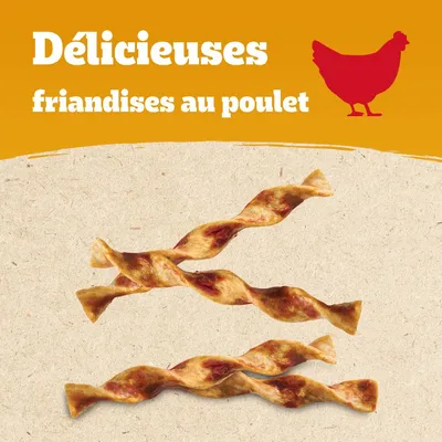 Délicieuses friandises au poulet, trois bâtonnets torsadés visibles sur fond beige, texte en haut de l’image avec une silhouette de poule rouge.