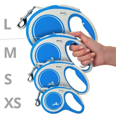 Flexi rullkoppel i blått, storlekar XS, S, M och L. Hand håller modell för demonstration.