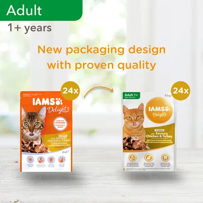 IAMS Delights Adult 1+ Savoury Chicken & Turkey, 24x85g. Billede viser gammel og ny emballage med teksten 'New packaging design with proven quality'.