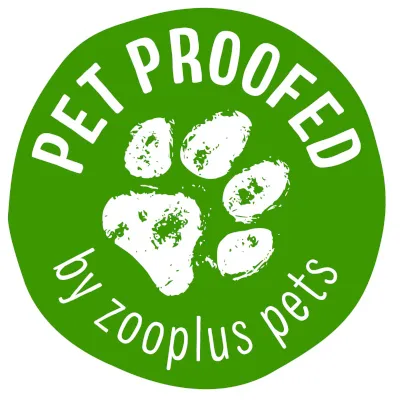 Pet Proofed by zooplus pets. Grön sigill med tassavtryck.