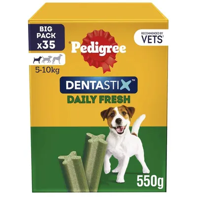 Pedigree Dentastix Daily Fresh, big pack of 35 for 5-10kg pets, recommended by vets, 550g. Image shows green dental sticks and a small dog illustration.