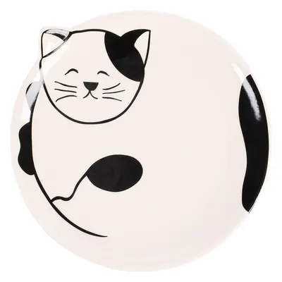 Farfurie rotundă din ceramică cu motiv de pisică alb-negru, pisică zâmbitoare cu coadă și ureche negre pe fundal alb.