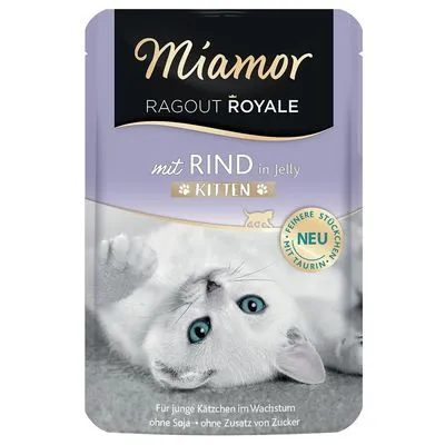 Miamor Ragout Royale mit Rind in Jelly Kitten. Voor jonge katjes, zonder soja, zonder toegevoegde suiker, met taurine. Paars-witte verpakking met afbeelding van een witte kitten.