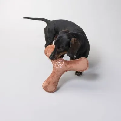 Gioco per cani Nomad Tales Blush Boomerang di peluche