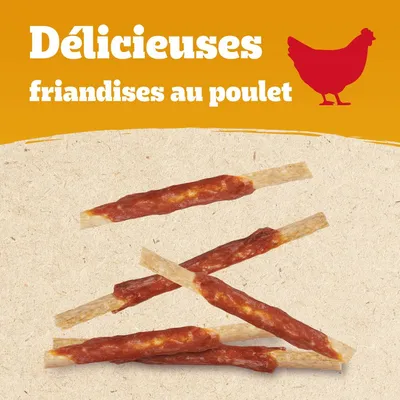 Délicieuses friandises au poulet, texte en haut de l’image avec illustration de poule rouge et bâtonnets de friandises visibles sur fond beige.