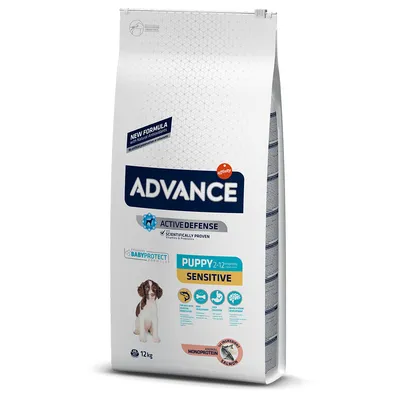 Vreća Advance Puppy Sensitive 2–12 months, 12 kg. Vidljivi tekst: Active Defense, BabyProtect Formula, Animal Monoprotein Salmon, Affinity. Slika šteneta na pakiranju.