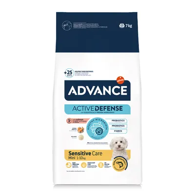 Advance Active Defense Sensitive Care Mini 1-10 kg z lososom, prebiotiki, probiotiki in vlakninami. 7 kg pakiranje za občutljive pse. Podpira kožo, dlako in prebavo.
