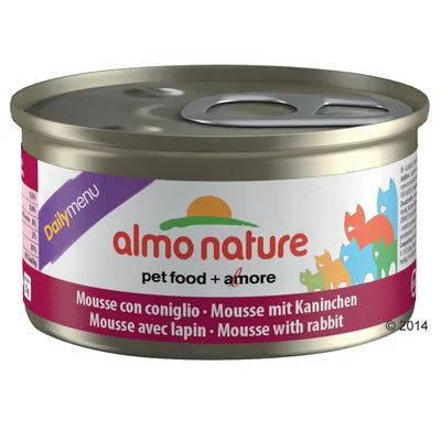 Консерва almo nature Daily Menu, mousse with rabbit. Текст на упаковке: pet food + amore, Mousse con coniglio, Mousse mit Kaninchen, Mousse avec lapin, Mousse with rabbit.