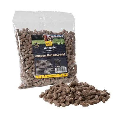 Zak Caniland Softhappen Pferd mit Kartoffel, 540g. Hondensnacks in staafvorm, Duitse tekst op verpakking zichtbaar.