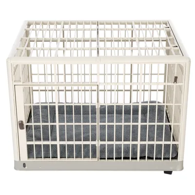 Cușcă metalică cu pereți din grilaj și saltea gri la interior, potrivită ca adăpost sau cutie de transport pentru animale de companie.