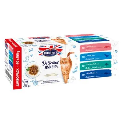 Butcher's Delicious Dinners kattenvoer, visselectie in gelei. Jumbopack 40 x 100 g: 10 zalm, 10 forel, 10 oceaanvis, 10 schelvis. Verpakking toont oranje kat en Britse vlag.