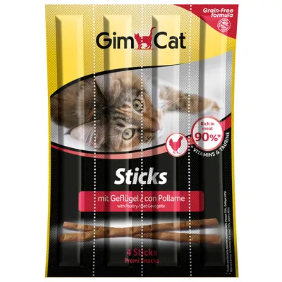 GimCat Sticks, 4 kpl, siipikarjaa. Pakkauksessa teksti: Rich in meat 90 %, vitamins & taurine, Grain-Free Formula. Kissakuva etiketissä.