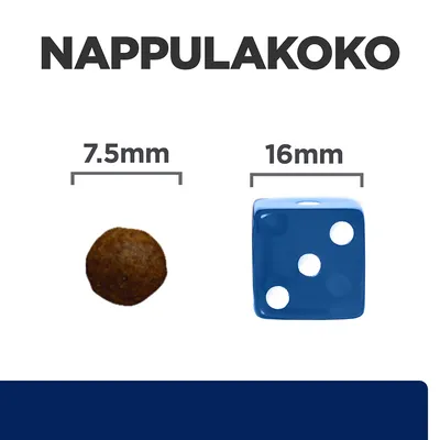 Nappulakoko: nappula 7,5 mm, vertailun vuoksi noppa 16 mm. Teksti: NAPPULAKOKO, 7.5 mm, 16 mm.