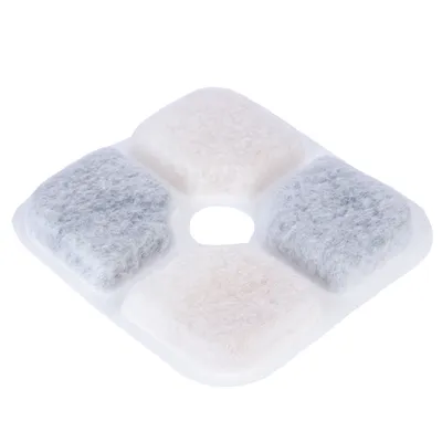 Filtereinsatz mit vier quadratischen Filterschichten in Weiss und Grau, geeignet für Wasserreinigungssysteme.