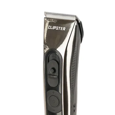 Clipster maszynka do strzyżenia z długościami cięcia 1,3 mm, 1,6 mm i 1,9 mm. Widoczne elementy sterujące: włącznik/wyłącznik i przycisk plus.