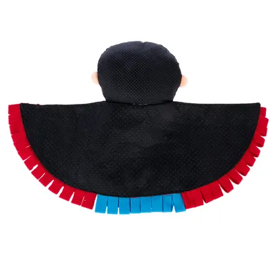 Giocattolo nero con bordo di frange rosse e blu, testa in tessuto a pois. Adatto per il gioco interattivo.
