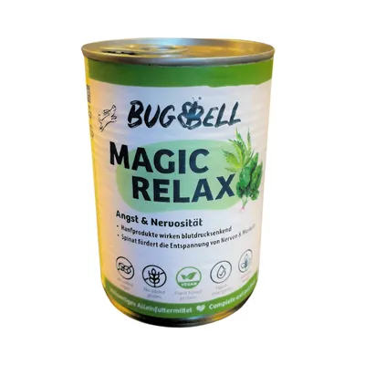 Conserve BugBell Magic Relax. Texte visible en allemand : Angst & Nervosität, vegan, sans gluten ajouté, protéines végétales, hypoallergénique. Illustration de feuilles vertes.
