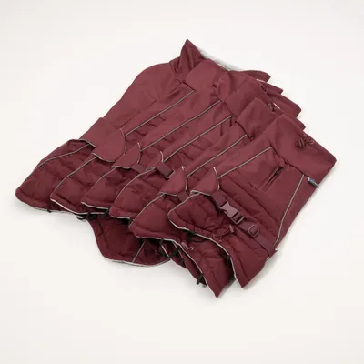 Nomad Tales Spirit Softshell-Hundemantel, burgunderrot Nomad Tales Spirit Softshell-Hundemantel, burgunderrot