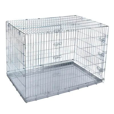 Cușcă metalică cu pereți din grilaj și tavă de bază detașabilă din metal, formă dreptunghiulară, două uși cu încuietori.
