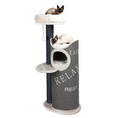 Kratzbaum mit drei Ebenen, Höhle und Liegeflächen. Text auf Stoff: 'Easy Relax Rest'. Zwei Siamkatzen liegen auf den oberen Plattformen.