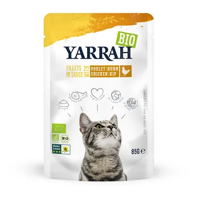 Yarrah BIO Fillets in Sauce Kip, 85g. Tekst: pure food, protein & fat values, for all muscles, be active, play. Labels: EU-bio, AB, BIO, Beter Leven 3 sterren.