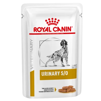Plic Royal Canin Urinary S/O pentru câini, imagine cu un câine, text vizibil: VETERINARY, URINARY S/O, S/O INDEX, thin slices in gravy, Health Nutrition Since 1968.