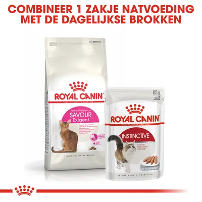 Royal Canin Savour Exigent kattenbrokken en Royal Canin Instinctive natvoeding 85g. Tekst: Combineer 1 zakje natvoeding met de dagelijkse brokken.