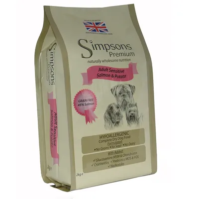 Simpsons Premium Adult Sensitive Salmon & Potato, hypoallergenisk tørfoder til hunde, kornfri, 45% laks, uden soja og mejeriprodukter, med glucosamin, tranebær og præbiotika.