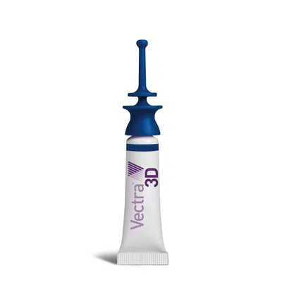 Pipet met opdruk 'Vectra 3D', witte tube met blauwe dop. Merknaam en productnaam duidelijk zichtbaar op de verpakking.