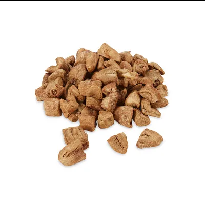 Getrocknete braune Fleischstücke, lose angeordnet. Produktabbildung ohne Verpackung.