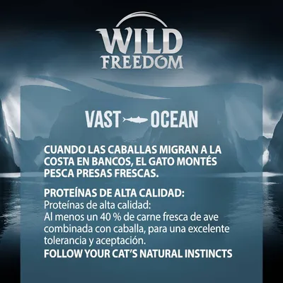 Wild Freedom Vast Ocean. Cuando las caballas migran a la costa en bancos, el gato montés pesca presas frescas. Al menos un 40 % de carne fresca de ave combinada con caballa.