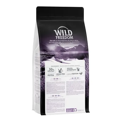 Wild Freedom kissanruokapakkaus, näkyvissä tekstit: 30 % fresh meat, high quality protein, grain-free recipe, species-appropriate, a taste of freedom, recyclable material.