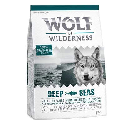 Pachet Wolf of Wilderness Deep Seas, 1 kg, 100% grain-free recipe. Lots of fresh chicken meat & herring with wild berries, roots and wild herbs. Text în engleză și germană.