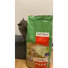 Unser Boxi mag das Katzenstreu