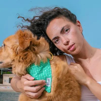 French Bandit - Bandana pour chien imprimé à carreaux vert orné de fleurs