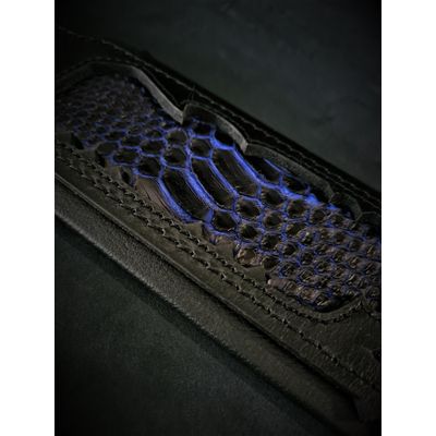 Das Indigo Halsband