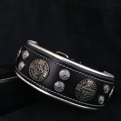 Bestia Custom Dog Gear - Le collier Hektor Bestia Custom Dog Gear - Le collier Hektor
