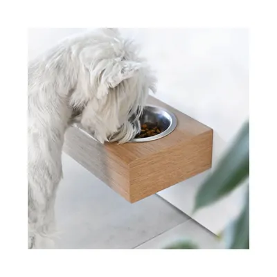 Bagane Set de 2 gamelles surélevées en acier, support mural en bois Dubuo Bagane Set de 2 gamelles surélevées en acier, support mural en bois Dubuo