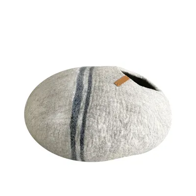 Bagane Grotte chat design galet en feutre de laine Dunga
