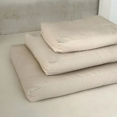 Bagane Coussin chien à mémoire de forme, déhoussable en tissu vanille Star Bagane Coussin chien à mémoire de forme, déhoussable en tissu vanille Star