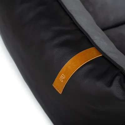 Bagane Panier chien design déhoussable, cuir végan noir Kuma